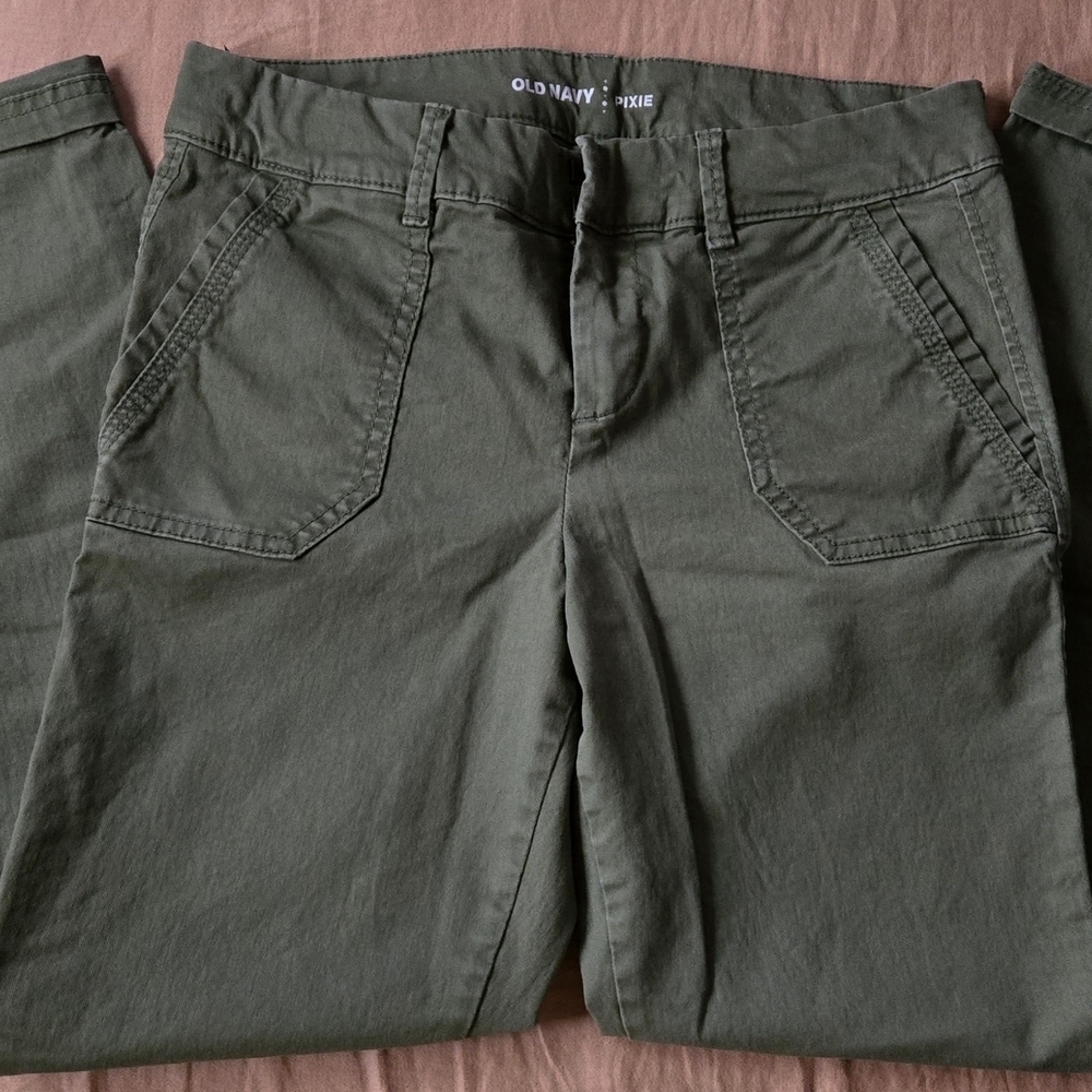 Old Navy Woman's Olive Pants - Picture 2 of 8